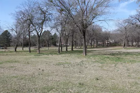 Oklahoma Avenue, Mcalester, OK 74501