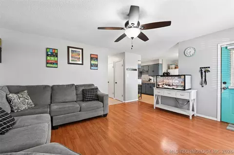 109 E 149th St, Glenpool, OK 74033 photo 7