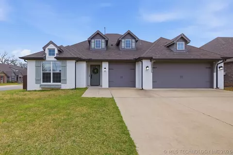2601 W Albuquerque St, Broken Arrow, OK 74011