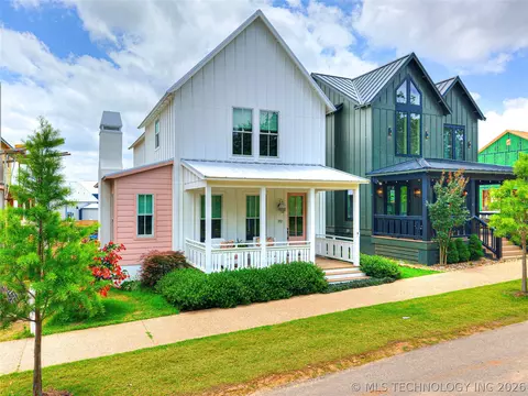 70 Hill St, Carlton Landing, OK 74432