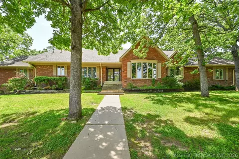 2956 E 69th St, Tulsa, OK 74136