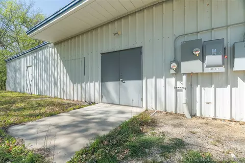 Other - 709 E 4th St, Skiatook, OK 74070 photo 7 of 17