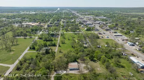 View/Area - 709 E 4th St, Skiatook, OK 74070 photo 1 of 6