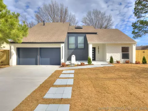 8408 E 64th Pl, Tulsa, OK 74133