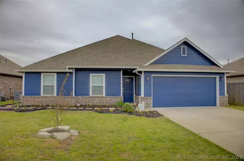 28056 E 149th Pl S, Coweta, OK 74429