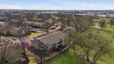 View/Area - 6364 S 80th East Avenue G, Tulsa, OK 74133 photo 2 of 5