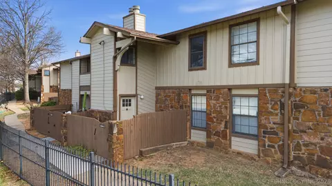 Exterior - 6364 S 80th East Avenue G, Tulsa, OK 74133 photo 3 of 5