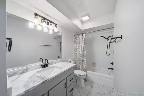 Bath - 6364 S 80th East Avenue G, Tulsa, OK 74133 photo 2 of 2