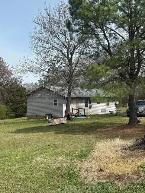Exterior - 430914 E 1058 Rd, Warner, OK 74469 photo 3 of 5