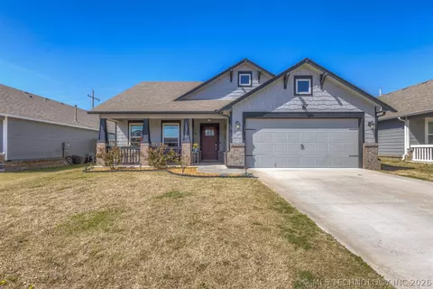10302 N 98th East Ave, Owasso, OK 74055