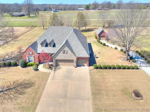 16184 S 279th East Ave, Coweta, OK 74429