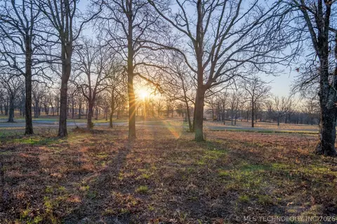 Summit Road, Cookson, OK 74427
