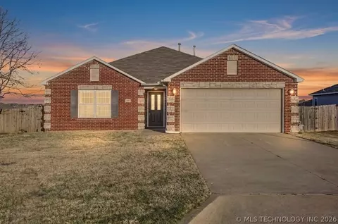 9278 S 254th East Ave, Broken Arrow, OK 74014