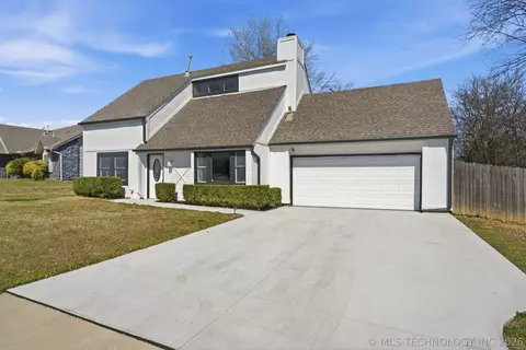 2921 W 64th St, Tulsa, OK 74132