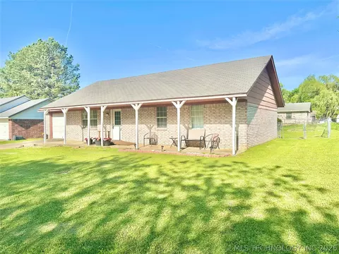 318 Ted Allen Ln, Stigler, OK 74462