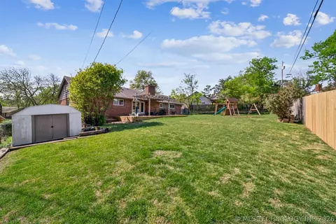 Exterior - 3803 E 60th St, Tulsa, OK 74135 photo 8 of 8