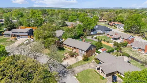 View/Area - 3803 E 60th St, Tulsa, OK 74135 photo 1 of 3