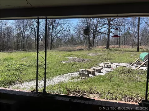Exterior - 121 Gilbert Dr, Eufaula, OK 74432 photo 3 of 5