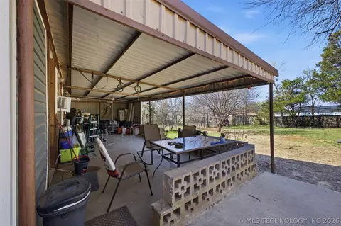 Exterior - 804 E Gardena, Ada, OK 74820 photo 2 of 7