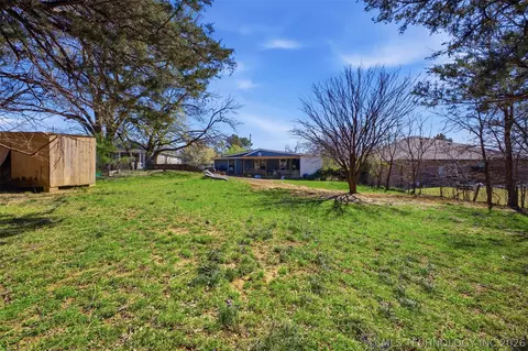 Exterior - 804 E Gardena, Ada, OK 74820 photo 5 of 7
