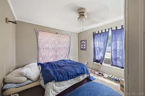 Bedroom - 804 E Gardena, Ada, OK 74820 photo 2 of 4
