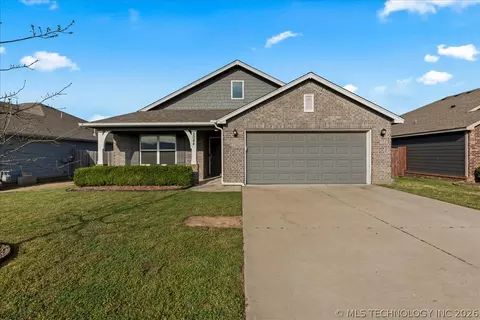 9044 S 254th East Ave, Broken Arrow, OK 74014