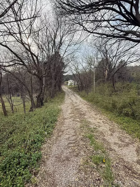 609 S Mullins Ave, Hominy, OK 74035