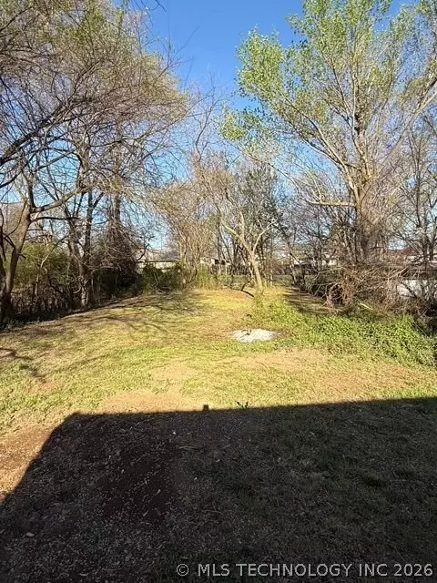 Exterior - 518 NW 6th St, Checotah, OK 74426 photo 6 of 7