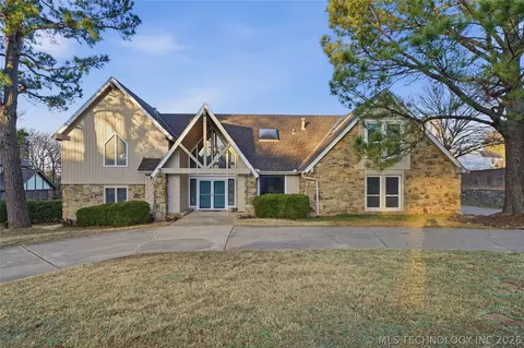 8614 S College Pl, Tulsa, OK 74137