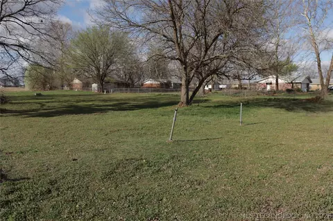 804 N Terrace Dr, Bixby, OK 74008
