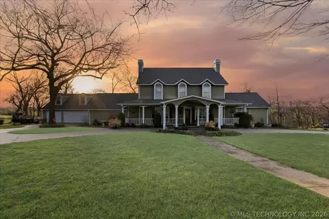22972 Woodridge Dr, Claremore, OK 74019