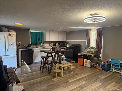 Kitchen - 220 E Audd Ave, Checotah, OK 74426 photo 1 of 2