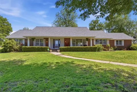 2114 Yale Ave, Miami, OK 74354