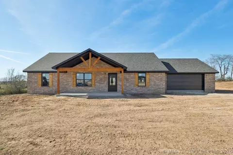2000 N Everly Dr, Tahlequah, OK 74464