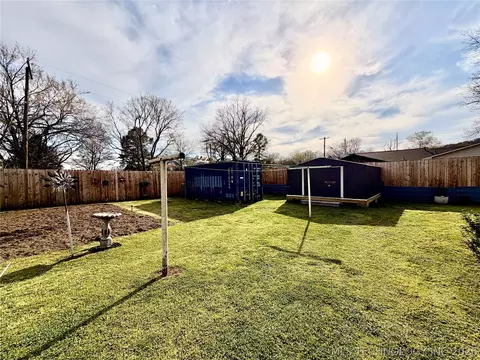 Other - 207 E Smith St, Henryetta, OK 74437 photo 5 of 12