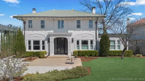 2431 S Trenton Ave, Tulsa, OK 74114