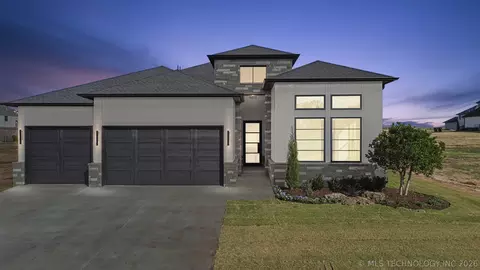 2335 E 135th Dr S, Bixby, OK 74008