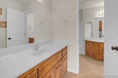 Bath - 16506 E 49th Pl, Tulsa, OK 74134 photo 8 of 8