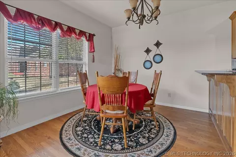 Dining - 16506 E 49th Pl, Tulsa, OK 74134 photo 2 of 3