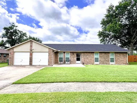 419 Trenton Rd, Muskogee, OK 74403