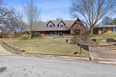 2901 E 73rd St, Tulsa, OK 74136