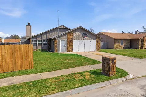 14209 E 37th Pl, Tulsa, OK 74134