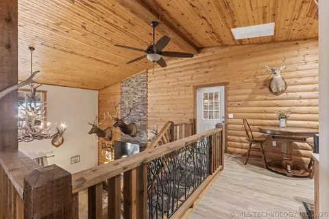 Entry Way - 73785 S 340 Rd, Wagoner, OK 74467 photo 6 of 9
