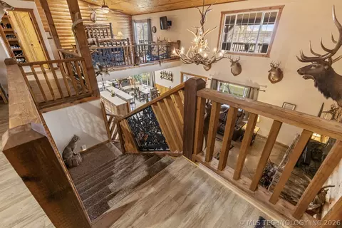 Entry Way - 73785 S 340 Rd, Wagoner, OK 74467 photo 2 of 9