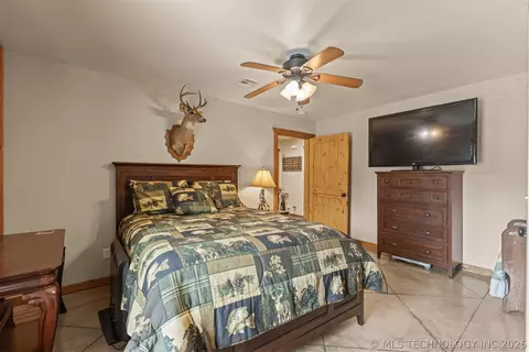 Bedroom - 73785 S 340 Rd, Wagoner, OK 74467 photo 4 of 6