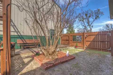 Exterior - 73785 S 340 Rd, Wagoner, OK 74467 photo 7 of 12