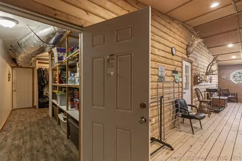Entry Way - 73785 S 340 Rd, Wagoner, OK 74467 photo 9 of 9