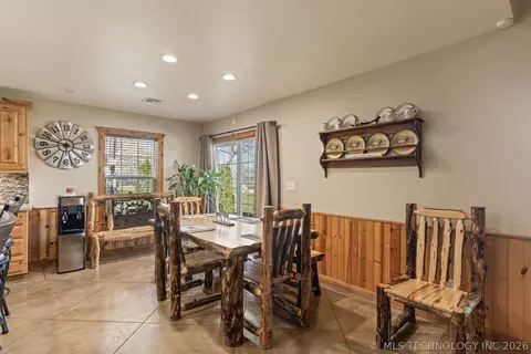 Dining - 73785 S 340 Rd, Wagoner, OK 74467 photo 1 of 2