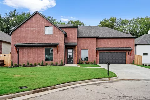 7923 E 26th Pl, Tulsa, OK 74129