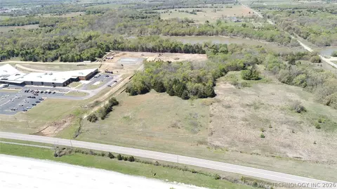 5 Eunice Burns Rd, Eufaula, OK 74432 photo 3